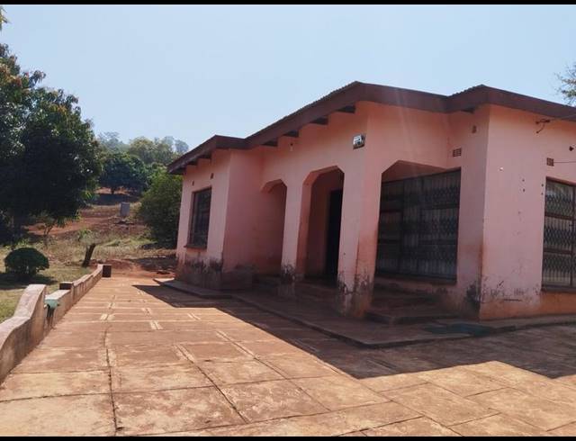 2 BEDROOM HOUSE FOR SALE IN PHIPHIDI